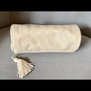 Vintage White Damask Zippered Pouch/Bag